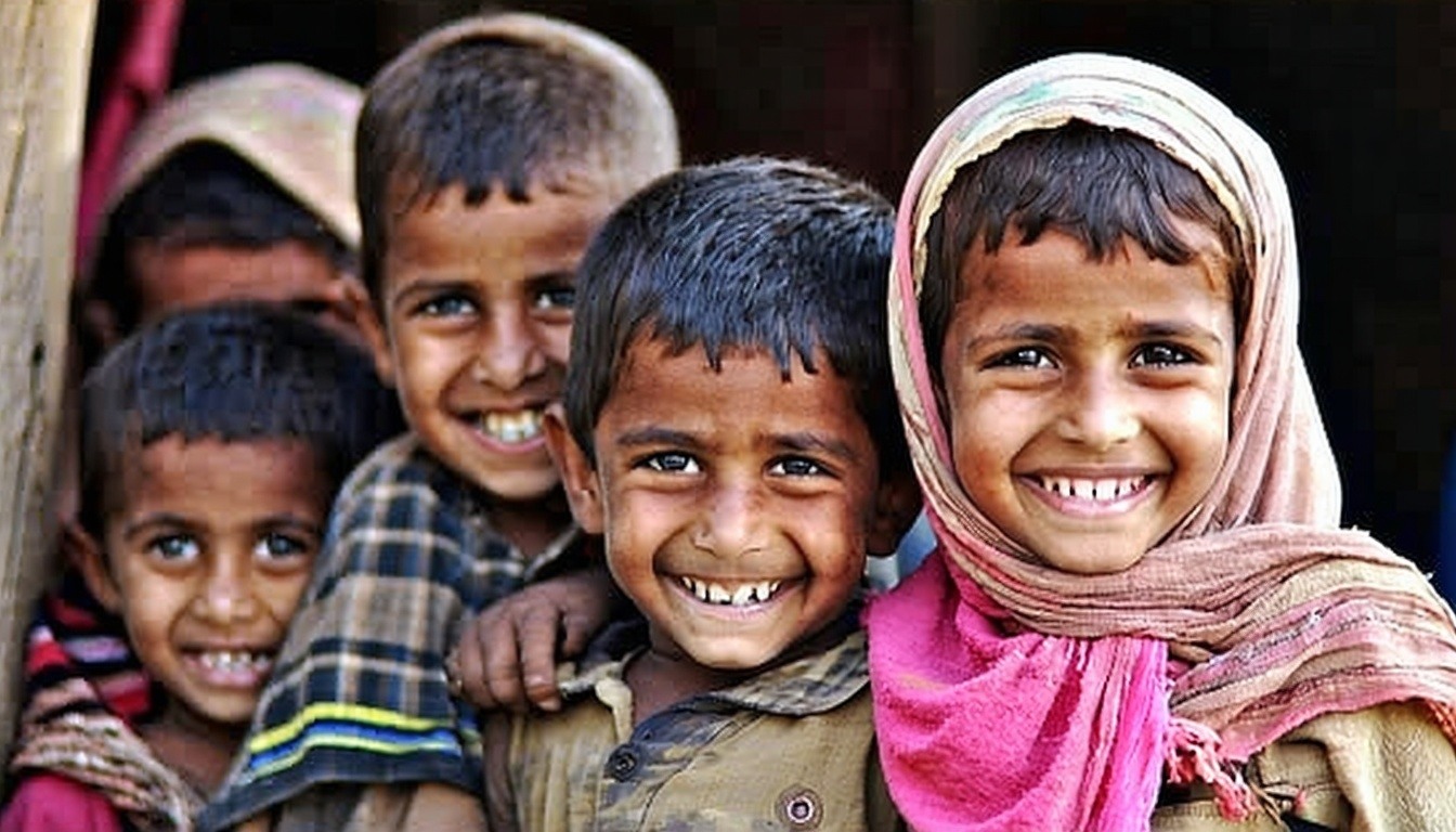 Smiling orphans in Yemen